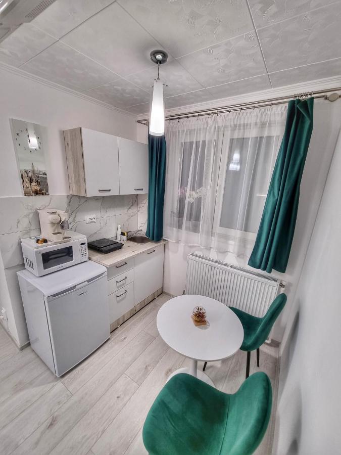 Apartamento 15. Little Studio Bucarest Exterior foto